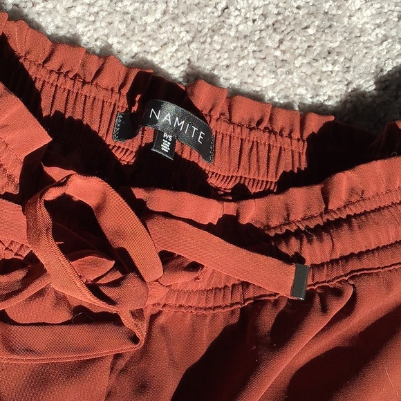 Shorts - Picture 3 of 3